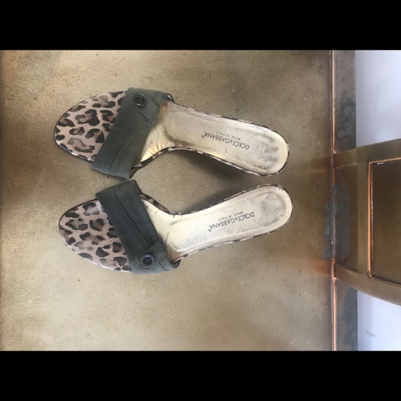 Sandals - Picture 2 of 3